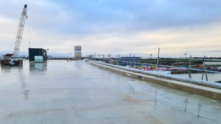 Lowestoft Gull Wing Bridge - image 6